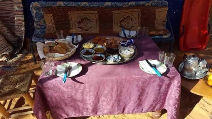 Obira Oasis Merzouga Camp Bagian luar foto
